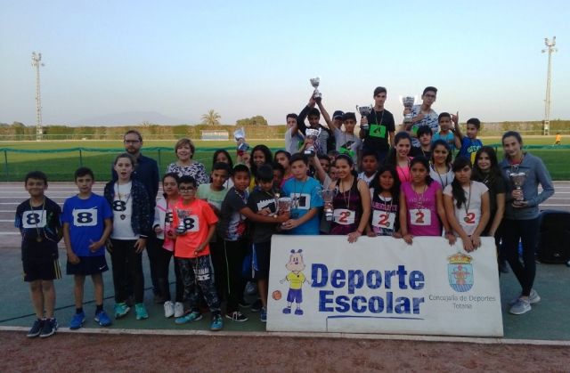 La Fase Local de Atletismo de Deporte Escolar contó con la participación de 73 escolares de los diferentes centros de enseñanza