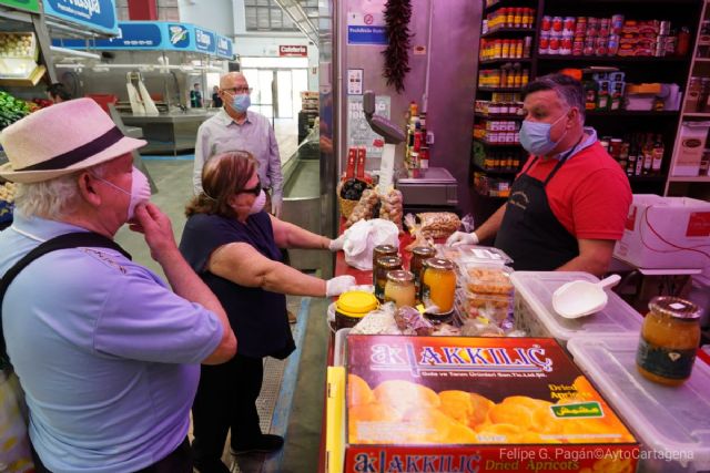 Barrio Peral inaugura la apertura de los mercadillos en la Fase 1 de la desescalada - 1, Foto 1