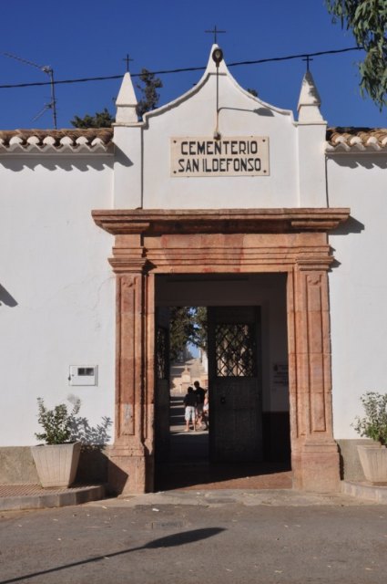 Reanudación del mercado semanal de alimentación y reapertura del cementerio municipal - 1, Foto 1