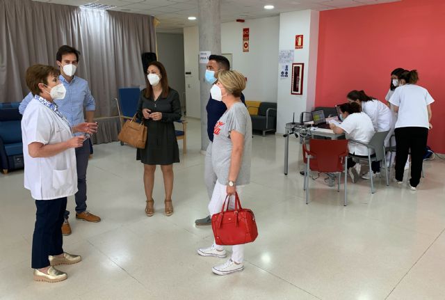 Continúan las vacunaciones en el centro social de Personas Mayores de Las Torres de Cotillas - 1, Foto 1