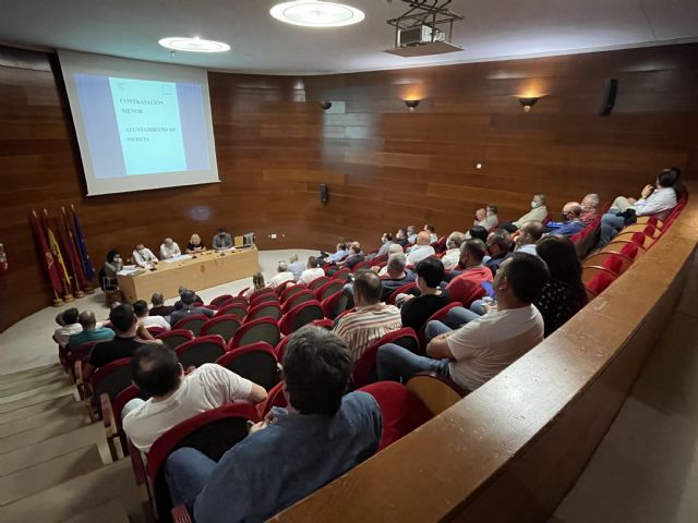 Reunión con alcaldes pedáneos para informarles sobre cómo llevar a cabo procesos de contratación menor transparente - 2, Foto 2