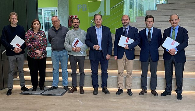 Visita institucional del director del Instituto de Fomento y del director general de Economía Social y Trabajo Autónomo a amusal - 1, Foto 1