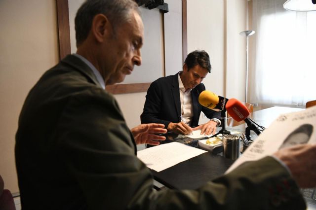 José Ángel Alfonso (PP), es el único candidato a la alcaldía de Molina de Segura que firma su Programa Electoral ante notario - 1, Foto 1