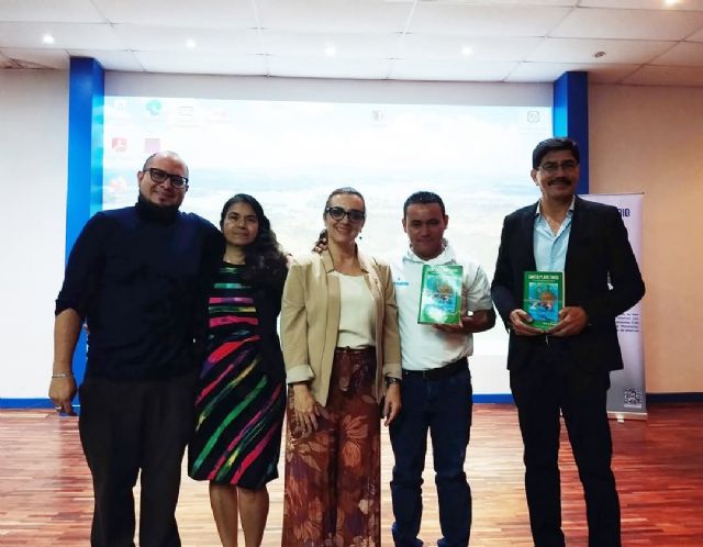 Presentación de CANTO PLANETARIO en la UTN - 2, Foto 2