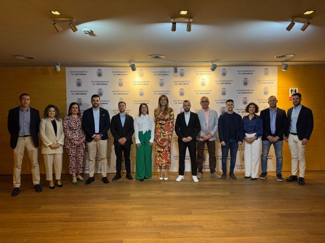 Archena celebra su Gala de la Juventud y premia a Alberto Martínez fundador de Limbium, una compañía que fabrica prótesis biónicas de brazo - 2, Foto 2