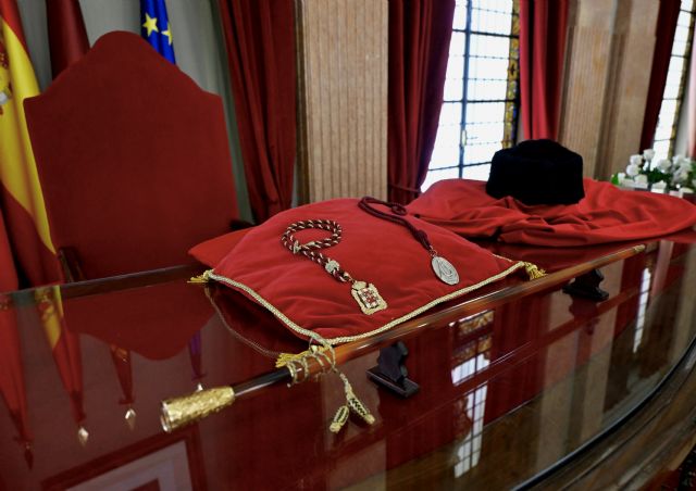 El Ayuntamiento de Murcia amplía el horario de la capilla ardiente de José Ballesta ante la oleada de muestras de cari&ntilde;o de los murcianos - 2, Foto 2