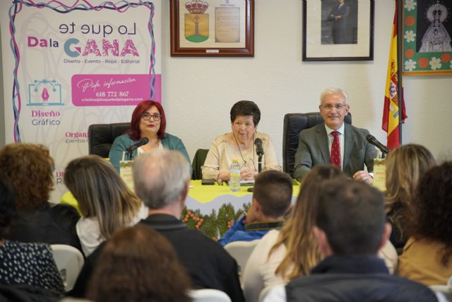Villamayor de Calatrava rinde homenaje a sus raíces con la presentación del poemario de Lola Hervás Alcaráz - 2, Foto 2