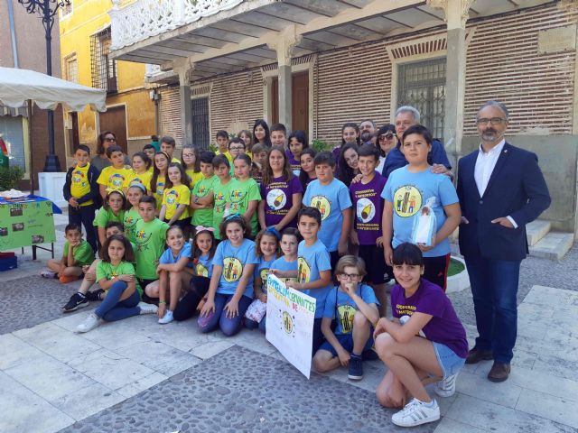 El Cervantes celebra un ‘mini-market’ para vender con fines benéficos los productos de las cooperativas escolares - 2, Foto 2