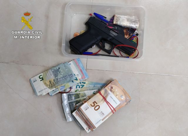 La Guardia Civil desmantela en Cartagena una organización criminal que dirigía una treintena de puntos de venta de droga - 4, Foto 4
