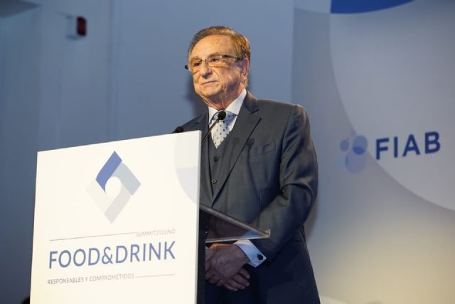 Toms Fuertes recibe el Reconocimiento de FIAB por su entrega y contribucin al impulso del sector agroalimentario espaol, Foto 3