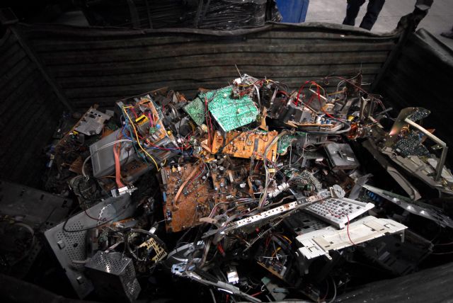 El reciclaje de aparatos electrónicos y pilas resistió la ralentización impuesta por la covid-19 en 2020 - 2, Foto 2