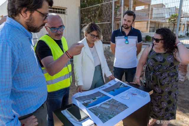 Comienzan las obras de la pista polideportiva que se va a construir en Los Urrutias con cargo al dinero de la Dana - 1, Foto 1