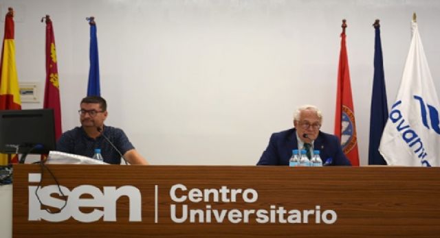 José Ibarra: «Bazán fue capaz de entregar 12 submarinos en 8 años en la década de 1920» - 1, Foto 1