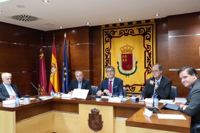 El consejero Luis Alberto Marín destaca la contribución del Consejo Jurídico para garantizar la estabilidad y la eficacia en el ámbito fiscal, económico y financiero - 1, Foto 1