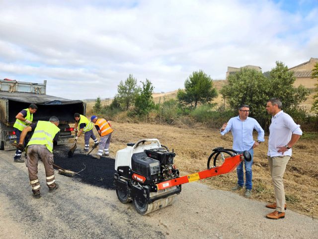 El Ayuntamiento de Caravaca pone en marcha un plan de mantenimiento y reparación de calles y caminos con una inversión de 270.000 euros - 2, Foto 2