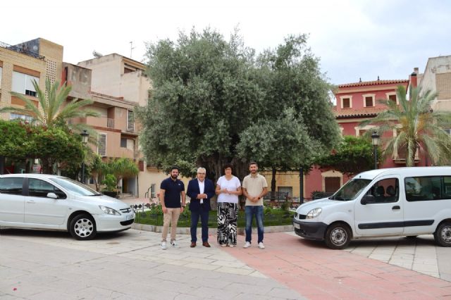 La Comunidad cede dos veh�culos al Ayuntamiento de Puerto Lumbreras y adecuar� el solar anexo al Consistorio como aparcamiento