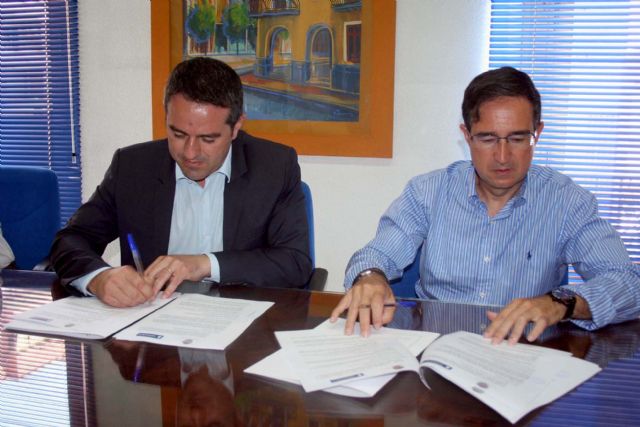 El alcalde y el director de concesiones de HIDROGEA en la Región firman un Convenio de Colaboración - 2, Foto 2