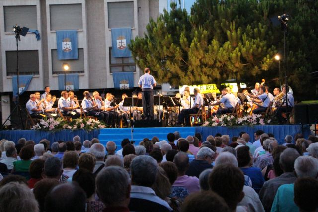 La Unidad de Música de la Academia General del Aire      ofreció un concierto en honor a la Virgen del Carmen - 2, Foto 2