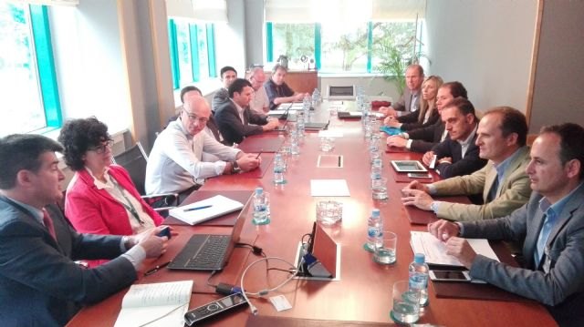 La Comunidad estudia el modelo de innovación y de cooperación de los centros tecnológicos del País Vasco - 1, Foto 1