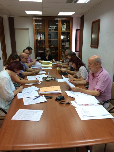 La Junta de Gobierno Local de Molina de Segura aprueba las bases para seleccionar el personal docente y el alumnado trabajador en el nuevo Proyecto Mixto de Empleo y Formación - 2, Foto 2