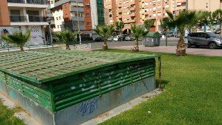 Ahora Murcia advierte de una estructura muy corroída y peligrosa en un jardín frecuentado a diario por niños - 2, Foto 2