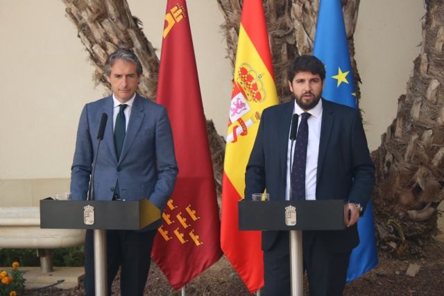 Comunidad y Ministerio acuerdan crear una comisión bilateral de seguimiento del estado de las infraestructuras en la Región - 1, Foto 1