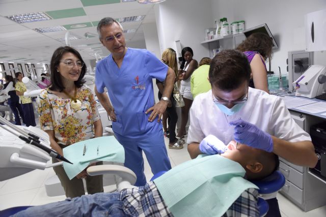 Los niños saharauis acogidos en familias murcianas acuden a hacerse revisiones médicas - 2, Foto 2