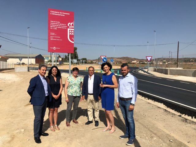La Comunidad pone en servicio una nueva glorieta en Puerto Lumbreras para mejorar la seguridad vial de 4.930 vehículos al día - 1, Foto 1