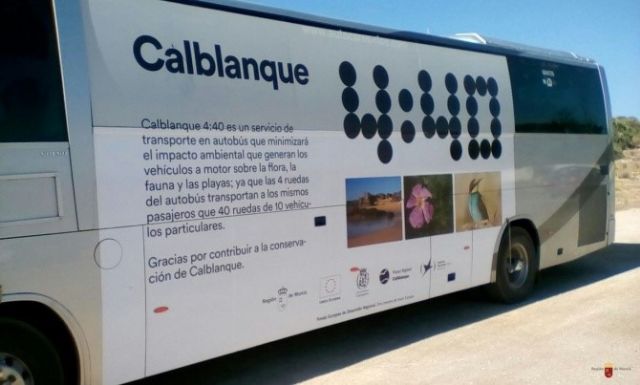 Ponen en marcha el sistema de acceso en autobús a las playas del Parque Regional de Calblanque Monte de las Cenizas y Peña del Águila - 1, Foto 1
