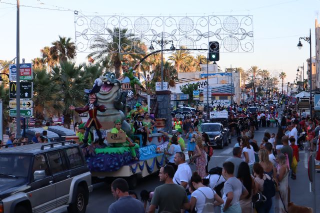 Desfile de carrozas y comparsas para finalizar las fiestas patronales 2022 - 2, Foto 2