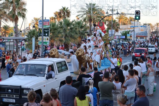 Desfile de carrozas y comparsas para finalizar las fiestas patronales 2022 - 5, Foto 5