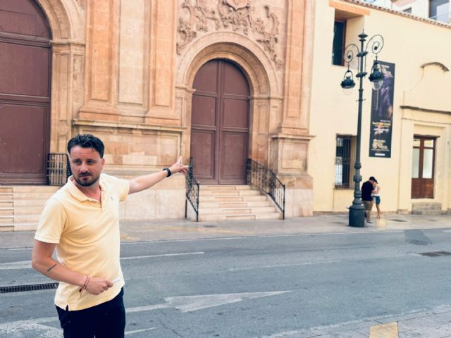 El Gobierno de Lorca renueva más de medio centenar de luminarias de la calle Nogalte - 3, Foto 3