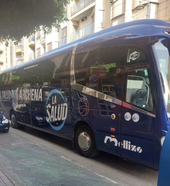 El Equipo de Gobierno del PP, un verano más, se olvida de la accesibilidad en el autobús a la playa - 1, Foto 1