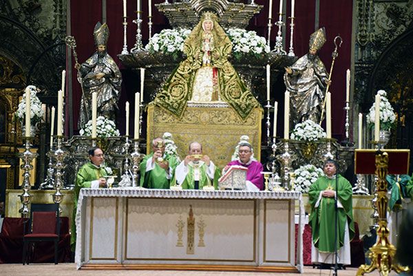 En Santa y Metropolitana Iglesia Catedral de Sevilla se celebra los cultos a la Patrona de Sevilla y sus Archidiócesis - 4, Foto 4