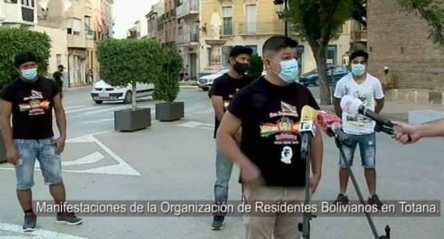 Manifestaciones de la Organización de Residentes Bolivianos en Totana, Foto 1