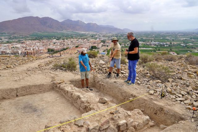 El Ayuntamiento de Santomera y la Asociación Patrimonio impulsan una nueva campaña de excavaciones en la Sierra del Balumba - 1, Foto 1