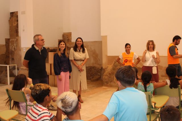Decenas de niños participan este verano en las actividades educativas y lúdicas previstas para dinamizar el barrio de San Pedro y su entorno - 4, Foto 4