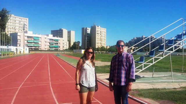La Concejalia de Deportes acomete obras de mejora en la pista municipal de atletismo de cara al inicio de la temporada - 1, Foto 1