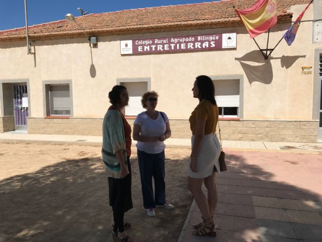 Visitan el colegio de Los Meroños, en la apertura del curso escolar - 1, Foto 1