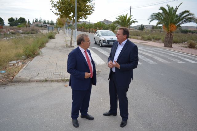 La Comunidad finalizará la reconstrucción del paseo peatonal de la carretera que conecta Ceutí con Alguazas - 1, Foto 1