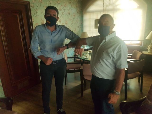 Pedro Fenol se reúne Consejero de agricultura y medio ambiente d. Antonio Luengo - 2, Foto 2