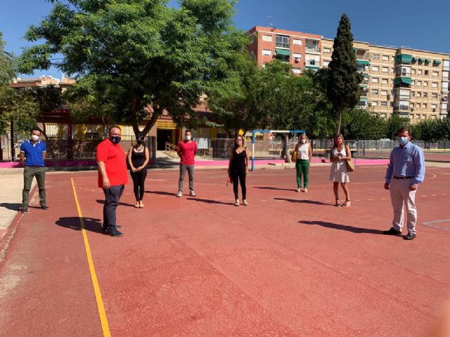 El Ayuntamiento garantiza la seguridad en los colegios públicos del municipio con el refuerzo de 232 horas más al día del servicio de limpieza y desinfección - 1, Foto 1