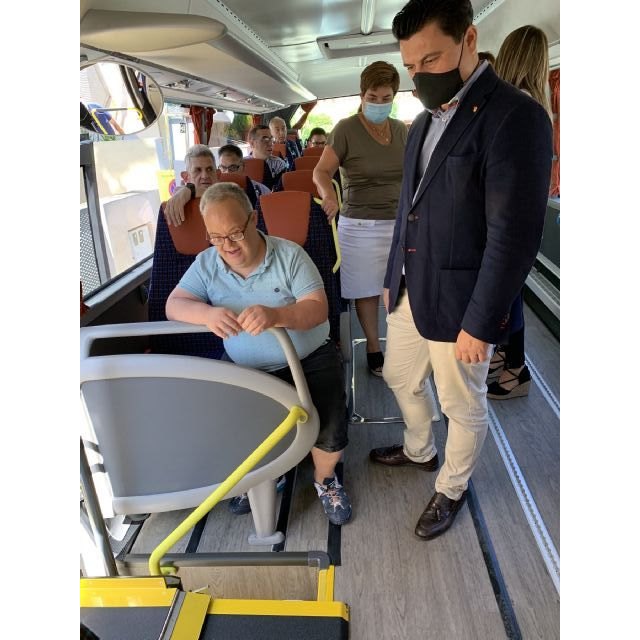 Aidemar abre un nuevo Centro de Día y adquiere un autobús para paliar la reducción de aforo marcada por la pandemia - 4, Foto 4