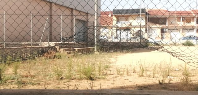 Las instalaciones deportivas en barrios y pedanías en permanente estado de abandono - 4, Foto 4