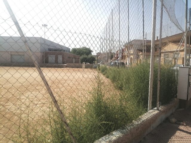 Las instalaciones deportivas en barrios y pedanías en permanente estado de abandono - 5, Foto 5