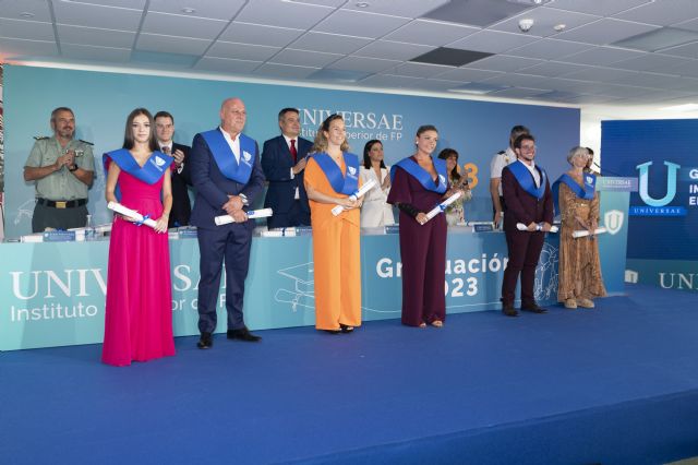 UNIVERSAE impulsa el acceso al mercado laboral de su primera promoción y pone a disposición de los alumnos una plataforma con 15.000 ofertas de empleo - 3, Foto 3