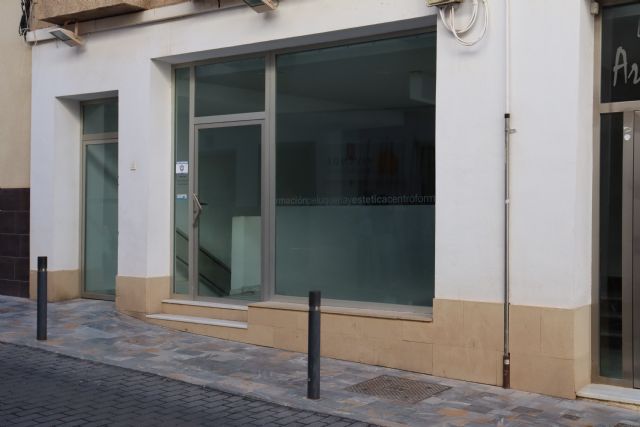 Cientos de estudiantes siguen sin una Sala de Estudios digna por la dejadez y la incapacidad de Fulgencio Gil” - 1, Foto 1