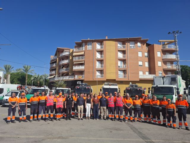 La nueva Brigada de Acción Urbana refuerza el servicio de limpieza viaria en Alcantarilla - 2, Foto 2