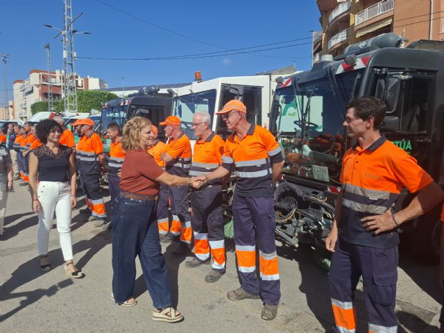 La nueva Brigada de Acción Urbana refuerza el servicio de limpieza viaria en Alcantarilla - 3, Foto 3