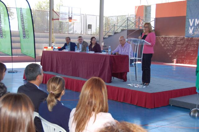 La consejera de Educación asiste al acto de inicio del curso escolar del Centro de Educación Secundaria Vega Media de Alguazas - 1, Foto 1